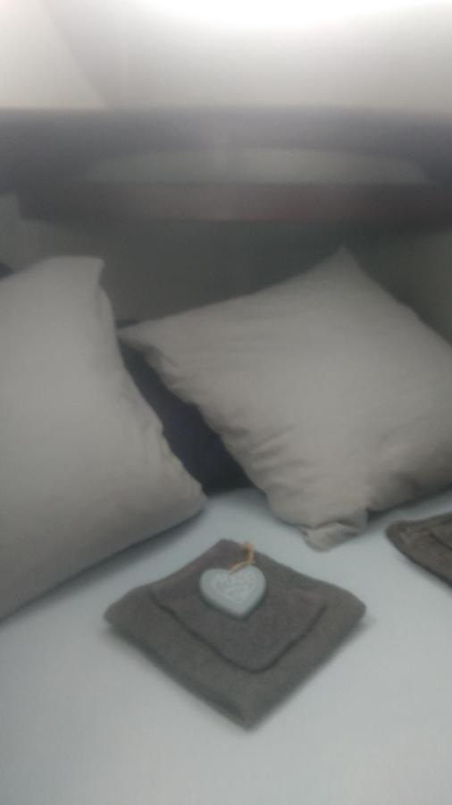 Hotel Nuit Sur Un Voilier Nonsard-Lamarche Exteriér fotografie
